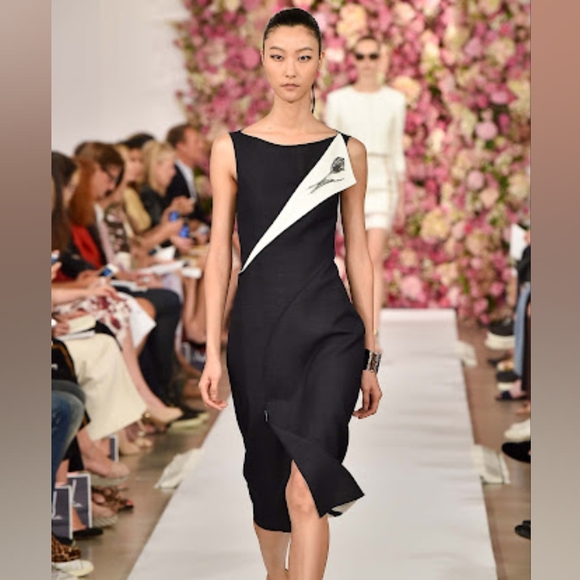Oscar de la Renta Dresses & Skirts - ●$3,000 OSCAR DE LA RENTA BLACK WHITE SILK WOOL RUNWAY DRESS US 6